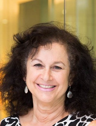 Portrait photo of Dr Susan Hertzberg